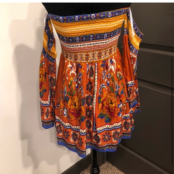 Off The Shoulder Top - Picture 3 of 4